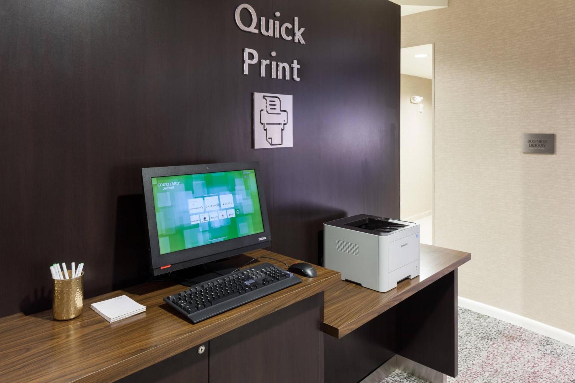 Courtyard By Marriott Birmingham Трассвилл Экстерьер фото